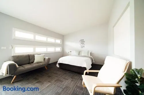 Lakeview Hideaway - Image 1