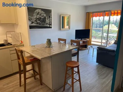 Agréable appartement dans résidence avec piscine et tennis - Image 1
