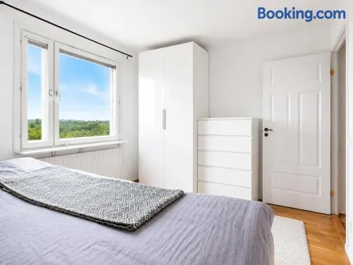 Room in apartment with shared facilities - Image 1