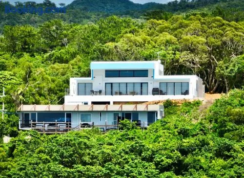 Bella Vista-Oceanview Hilltop Penthouse in Motobu - Image 1