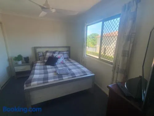 Comfy private room & ensuite, near shops & lake - Cypress Gardens - Image 1