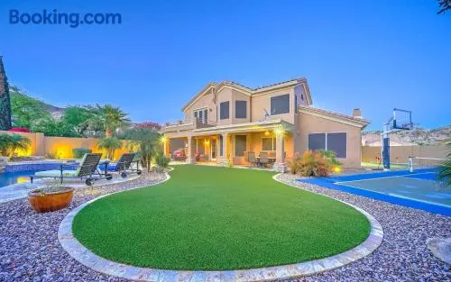 Desert Paradise Pool Spa Pickleball Putt Green - Image 1