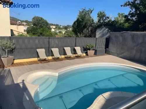 Belle villa 8 pers jardin & piscine au calme - Image 1