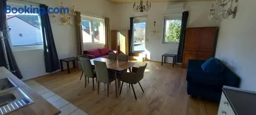 Gästewohnung mit Terrasse "Vinothèque Laroche im Piestingtal" - Image 1