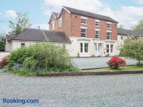 Rosehill Manor - Image 1