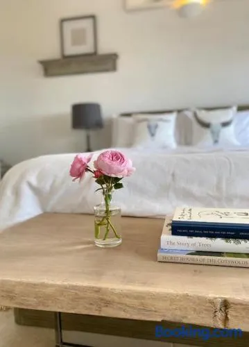 Luxury & comfort in the Cotswolds - Image 1