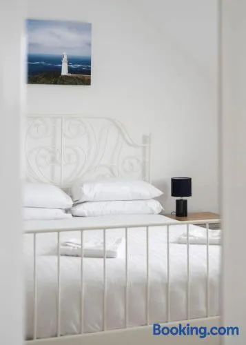 Modern newly refurbished house 10 minute walk from Lahinch - Image 1