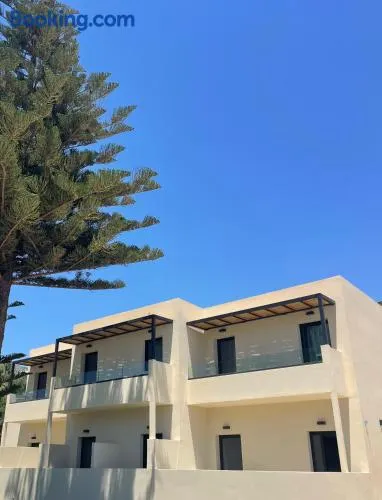 Nikos Apartments & Studios - Image 1