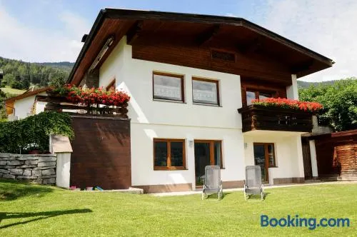 Attraente casa adatta alle famiglie con terrazza, giardino e griglia | Ammette cani - Image 1