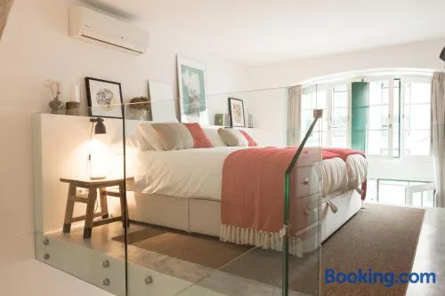 Stylish Tailor Made Flat - Image 1
