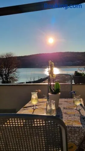 Apartman na otoku Krku blizu plaže - Image 1
