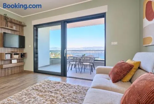 Zsuzsa's Place - peaceful sea view flat - Image 1