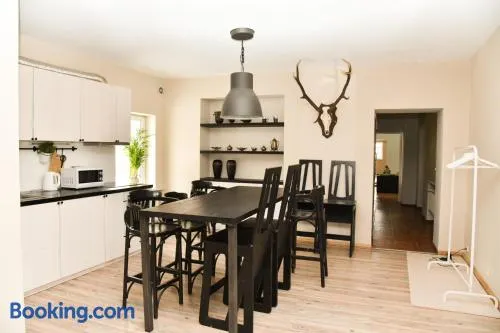 Garden View Home - Image 1