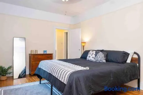 Spacious Oasis Hoboken California King Bed - Image 1