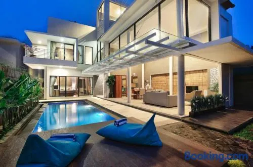 Jadin Villa at Nusa Dua Bali - Image 1