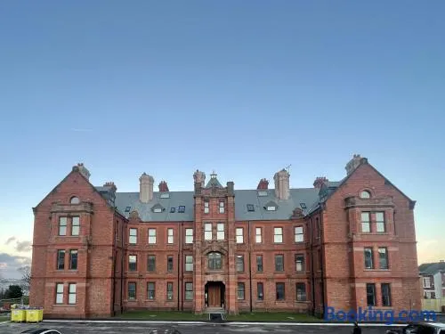 Gibson Manor Apartments - Image 1