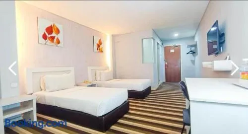 First Residence Hotel Kemaman - Image 1