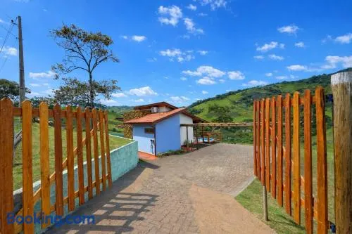 Aura dos Ipês - Chalé nas Montanhas de Gonçalves - Image 1