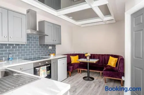 ALBERT COURT - Image 1