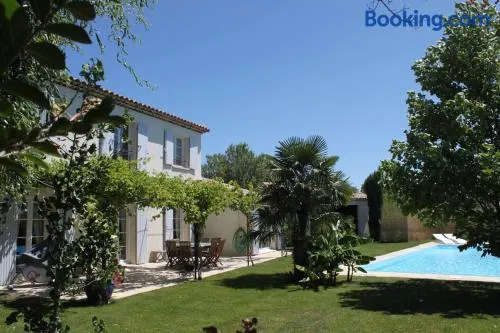Villa élégante à Villelaure + Clim - Image 1