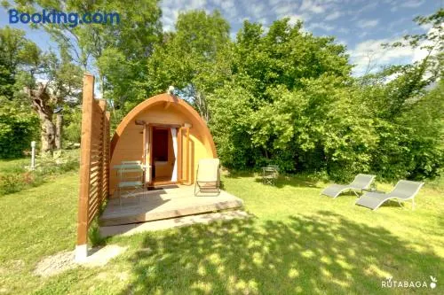 Camping-Hotel de Plein Air Les 2 Bois - Image 1