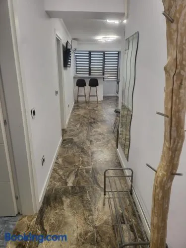 Apartament bloc nou - self check in - free parking - Image 1
