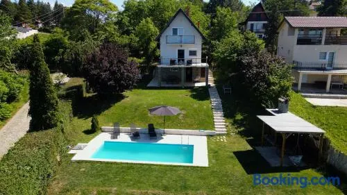 Family House with private pool - Image 1