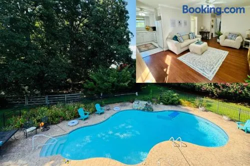 Countryside Carriage House with Pool - Image 1