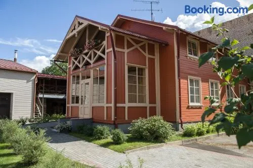 Center Orange house - Image 1