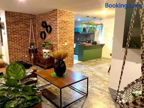 Planta Baja Enorme, Jardín, Parking, Hasta 11 Pax - Image 1