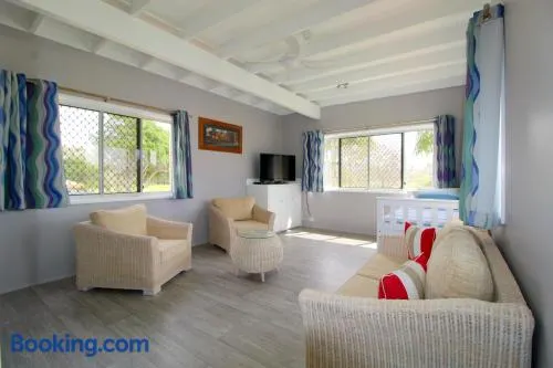 Beachfront 6 25 Willow Street - Image 1