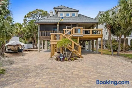Cut Bait- Plantation- Pet Friendly-Private Pool - Image 1