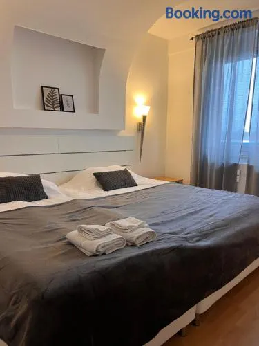 Gemütliche 3 Zimmer Wohnung mit Balkon und Fernblick - Image 1