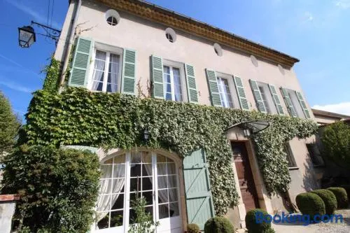 MAISON DE MAITRE 230M² EN PLEIN COEUR DU VILLAGE - Image 1