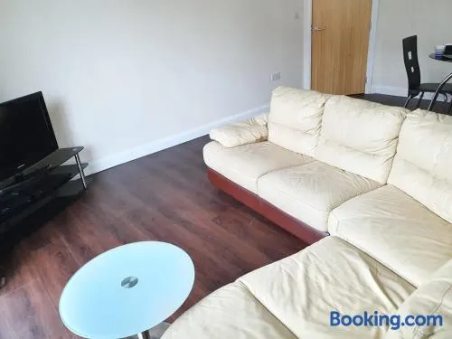 Double room in a shared 2bed flat - Image 1