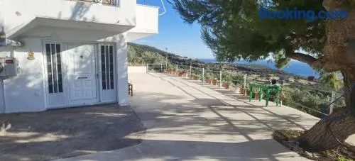 Κτήμα καστέλι - Image 1