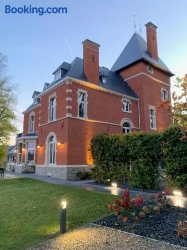 So'House Manor - Image 1