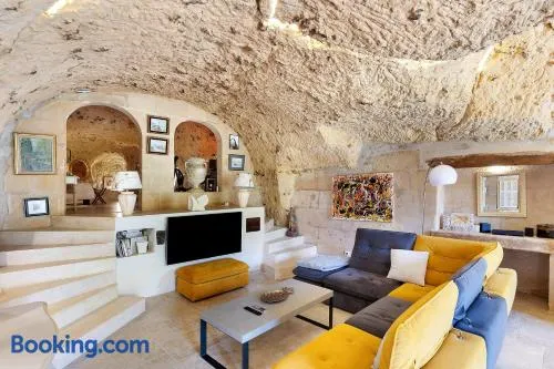 Les Iris - Maison Troglodytique - Image 1