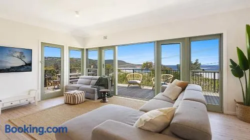 'Killcare Beach View' by HolidayCo - Image 1