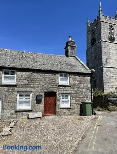 Cobble Cottage - Image 1