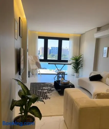 Chicago Apartment - Image 1