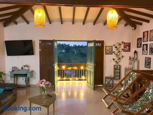Blomst Casa Hostal - Image 1