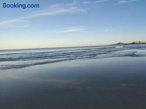 Precioso alojamiento junto al Mediterráneo - Image 1