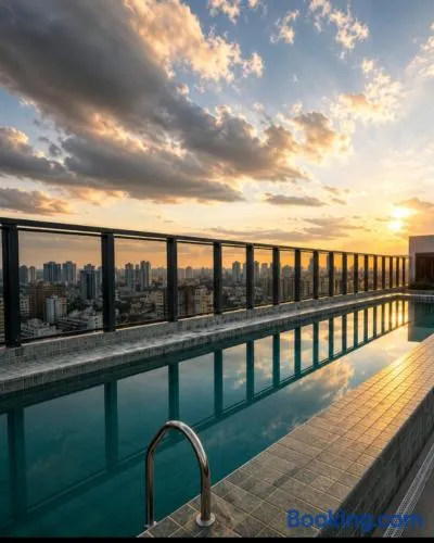 GRU SKY Studio, Novo, Alto Padrão, Self Check-in, Rooftop, a 10 minutos do aeroporto - Image 1