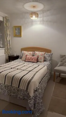 A beautiful stylish home in city centre - Image 1