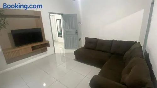 Casa particular com 2 quartos em frente ao ig Shopping - Image 1