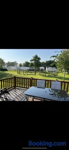 The Luxury break Sleeps 6 at 44 Kingfisher Court South facing - Image 1