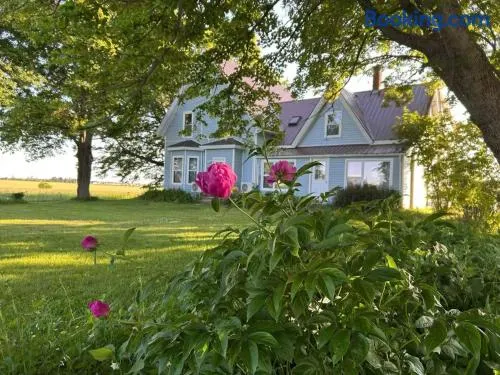 Garden View near Confederation Bridge and Beaches - Image 1