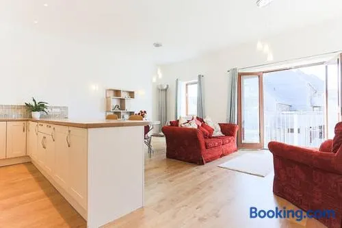 Tidemill House Apartment - Image 1