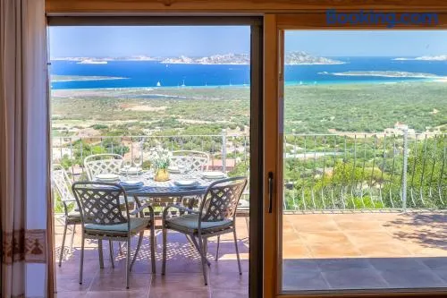 Itadhome - "Vista Paradiso", Exclusive Villa con vista su Arcipelago Maddalena, vicino al mare - Image 1